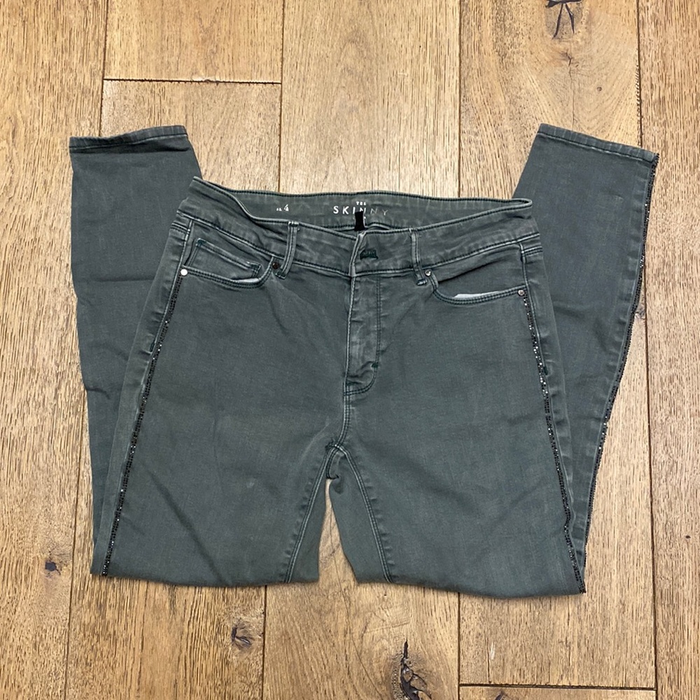 White House Black Market Green Skinny Cropped Pants